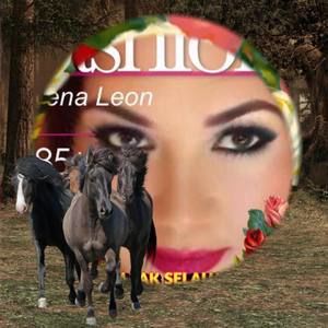 Meet your Posher, Elena